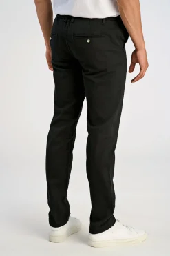 Chinos