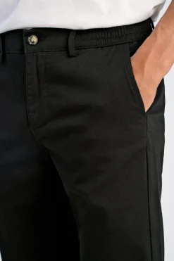 Chinos