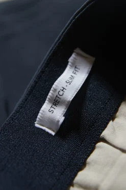 Chinos