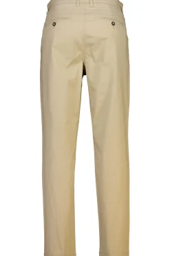 Chinos