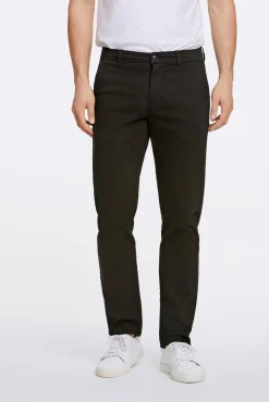 Chinos