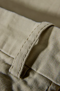 Chinos
