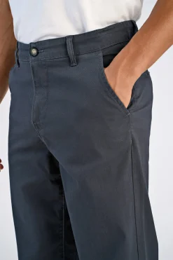 Chinos