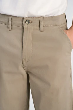 Chinos