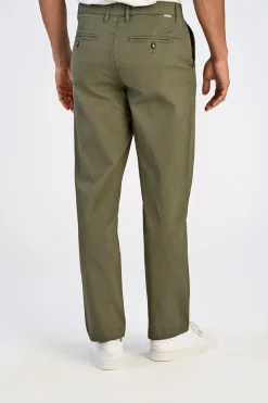 Chinos