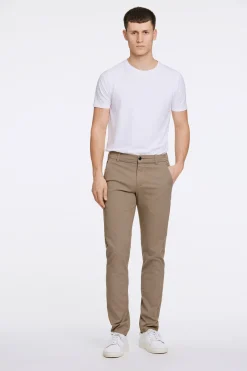 Chinos