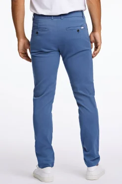 Chinos