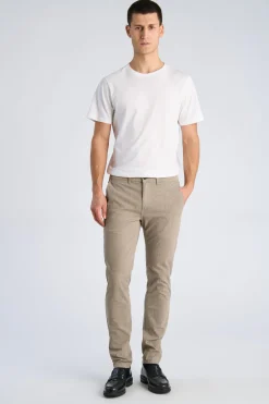 Chinos