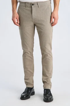 Chinos