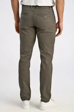 Chinos