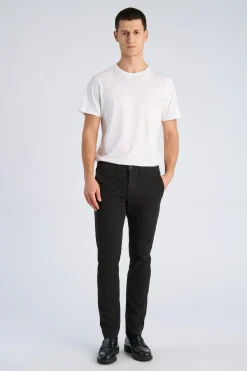 Chinos