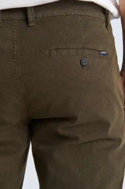 Chinos