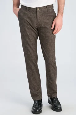 Chinos