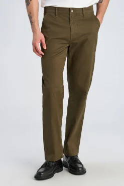 Chinos
