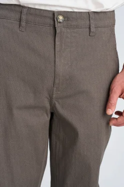 Chinos