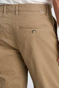 Chinos