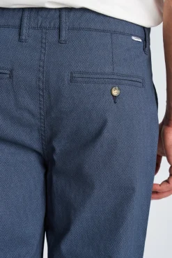 Chinos