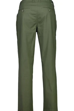 Chinos