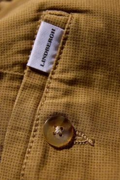 Chinos