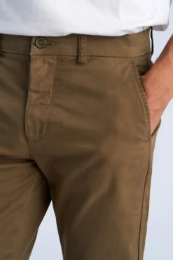 Chinos