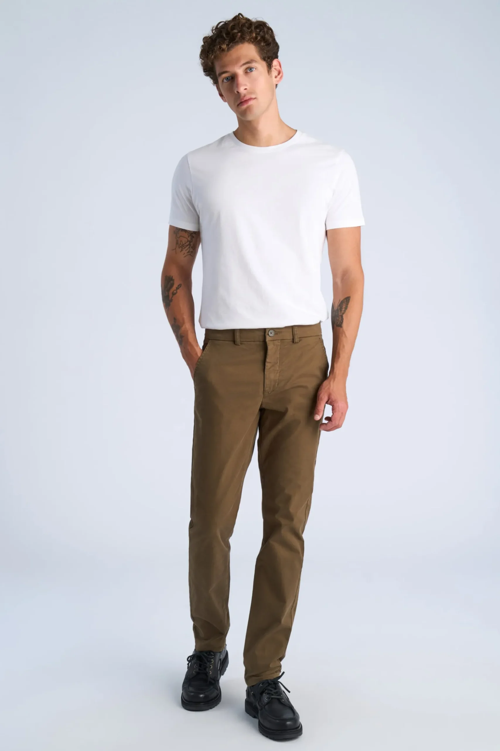 Chinos