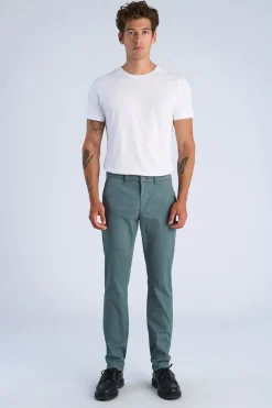 Chinos