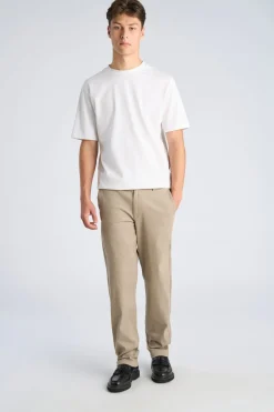 Chinos