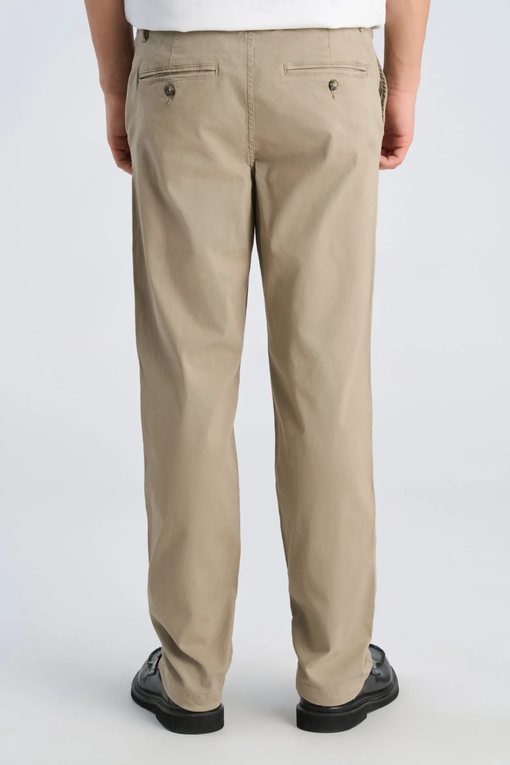 Chinos
