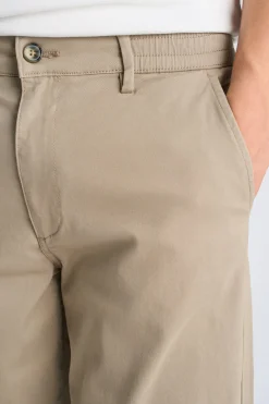 Chinos