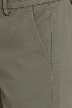 Chinos