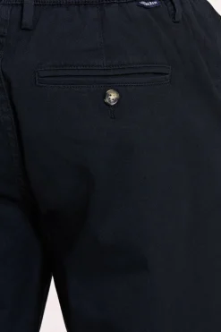 Chinos