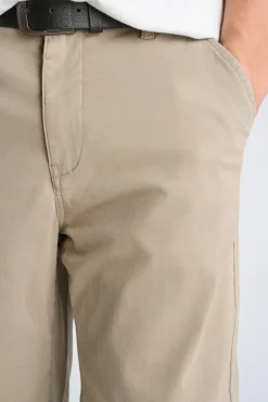 Chinos