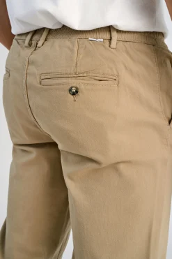 Chinos