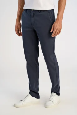 Chinos
