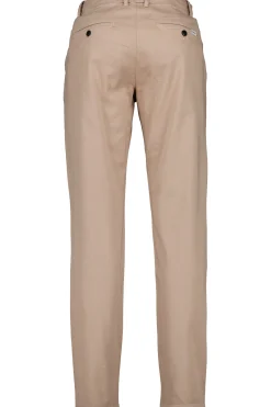 Chinos