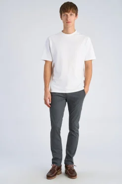 Chinos