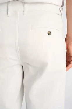 Chinos