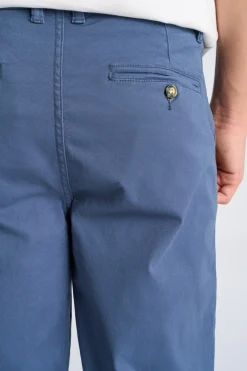 Chinos