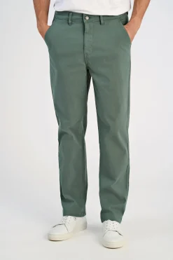 Chinos