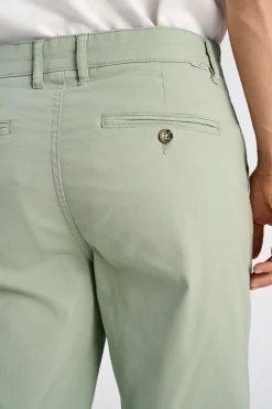 Chinos