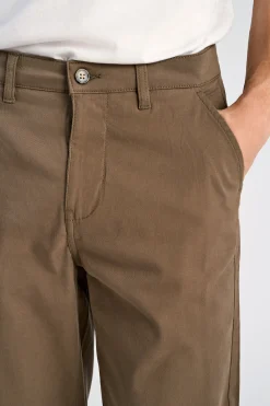 Chinos
