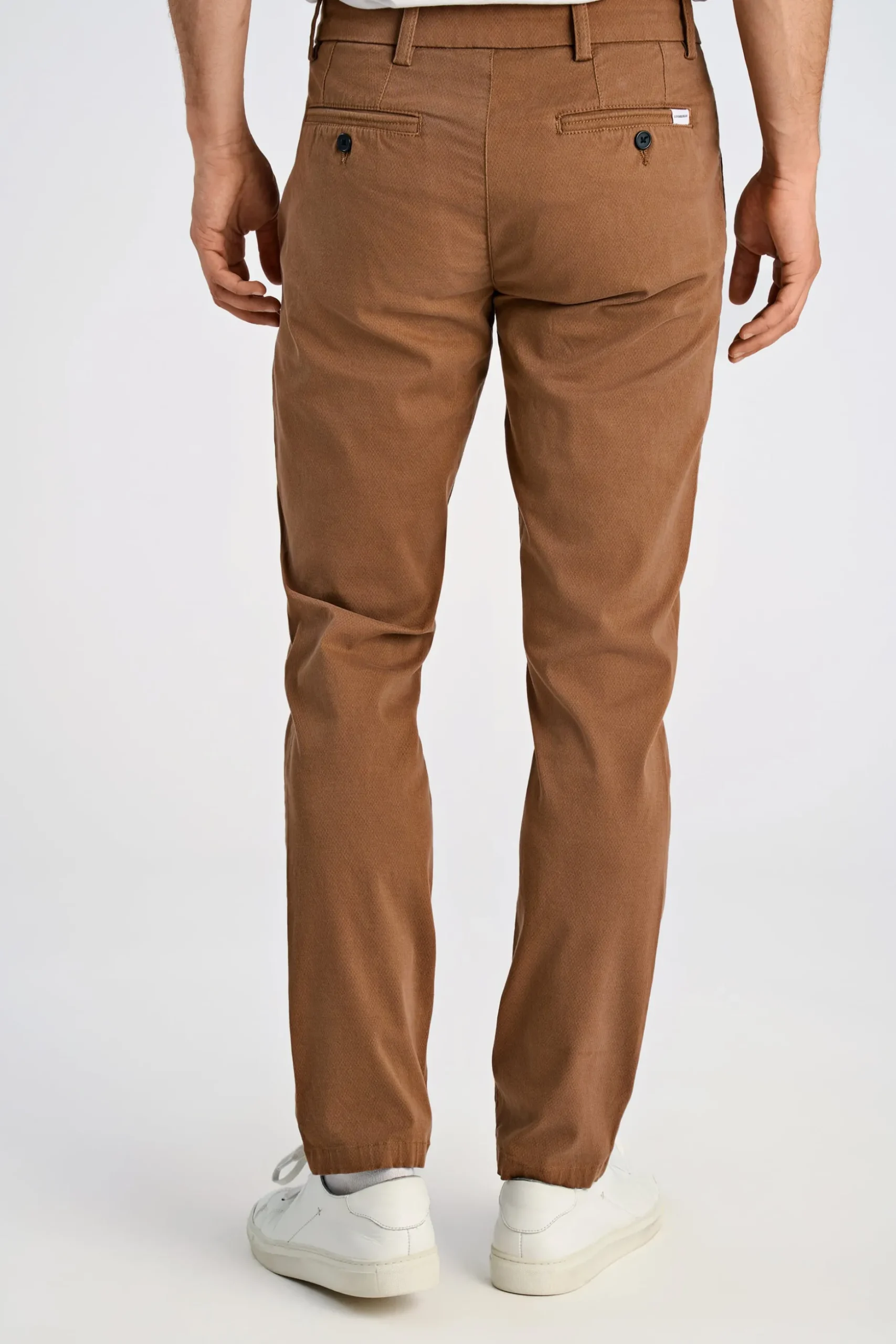 Chinos