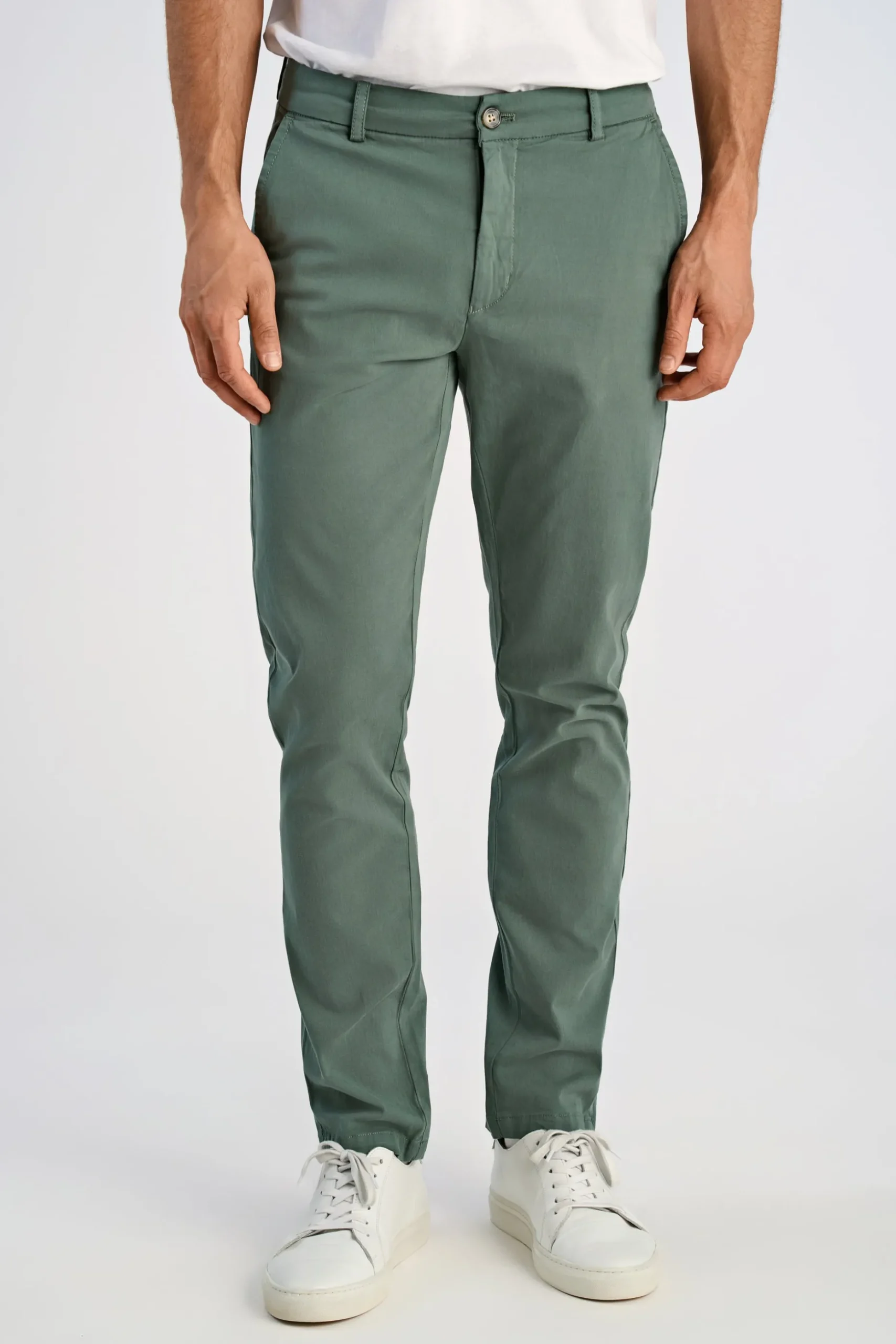 Chinos