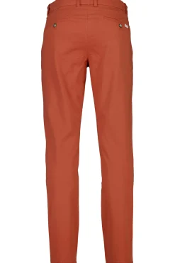 Chinos