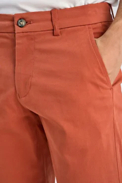 Chinos