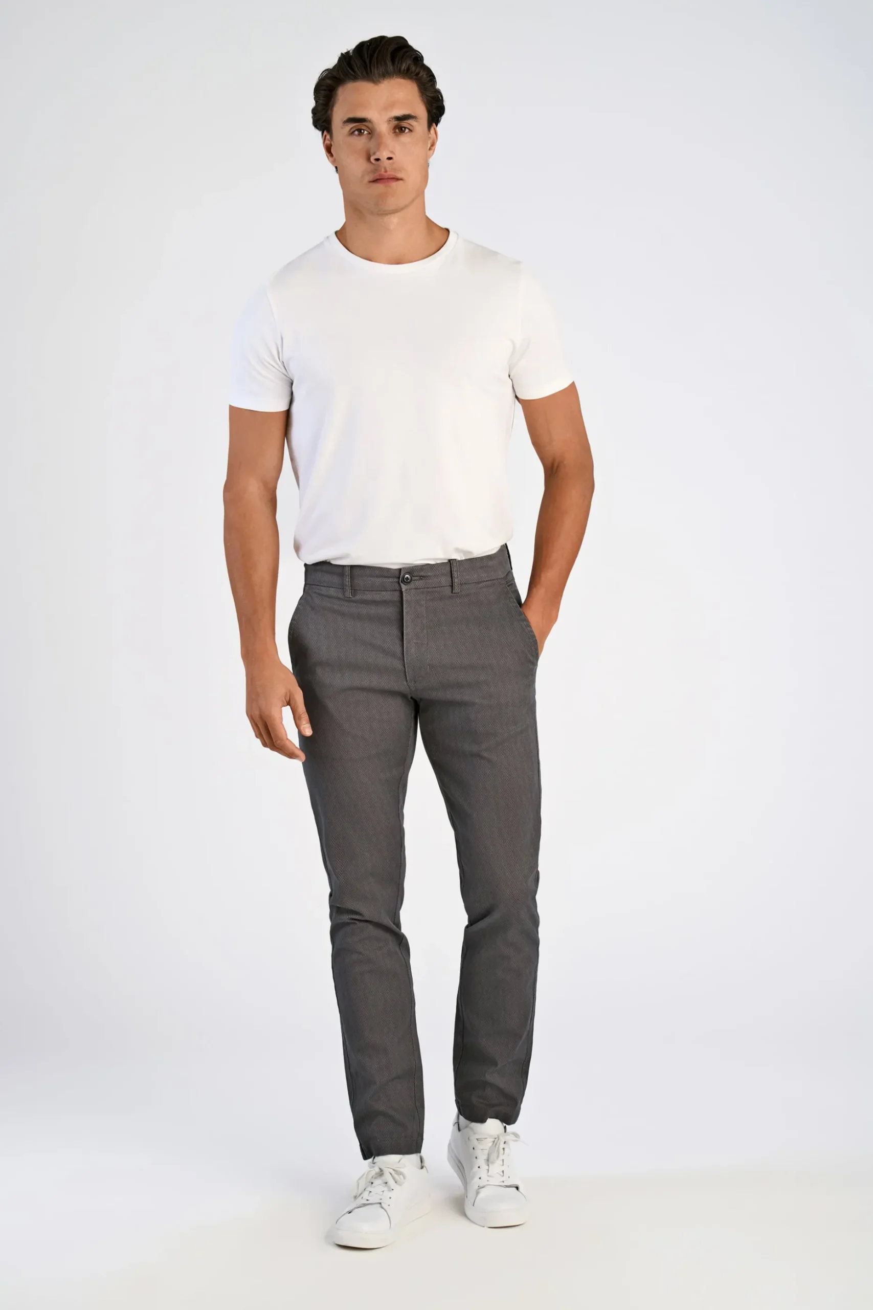 Chinos