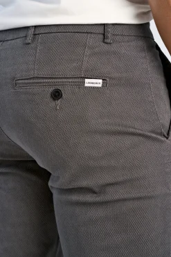 Chinos