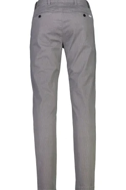 Chinos