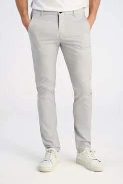 Chinos