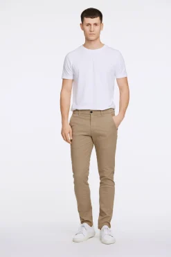 Chinos